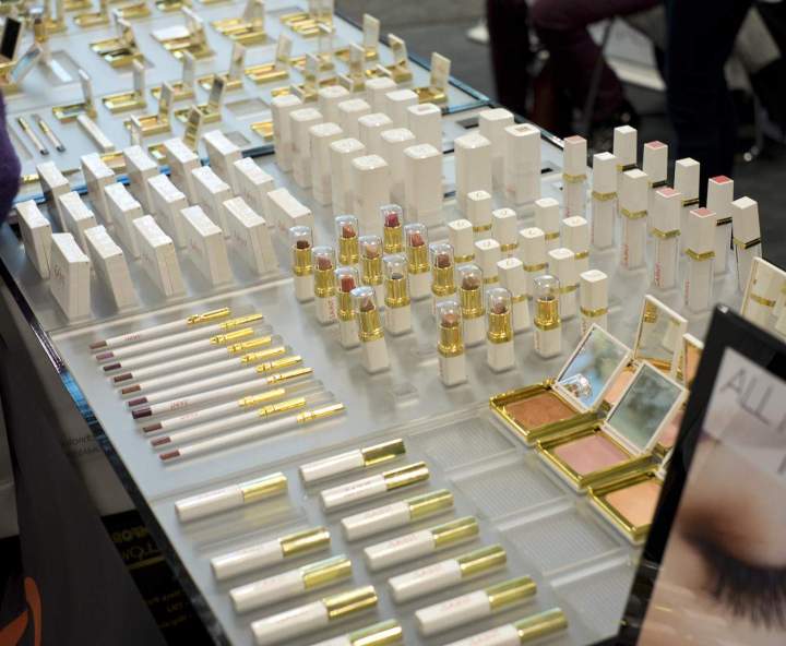 Makeup Acrylic Display Concord